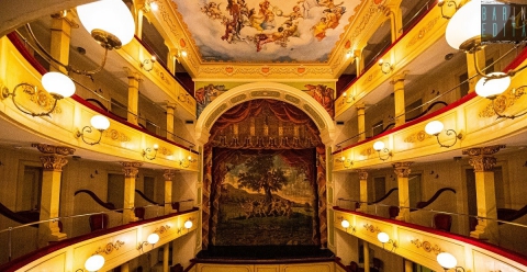 Mola, il Van Westerhout: quel piccolo e raffinato teatro che Eduardo salvò dall'abbattimento